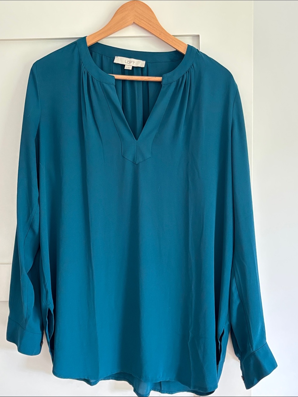 Loft Blouse Women’s Medium